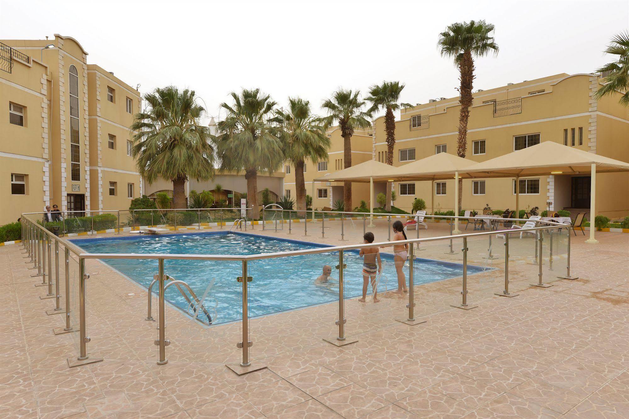 Aparthotel Boudl Al-Malaz Ar Riyad Esterno foto